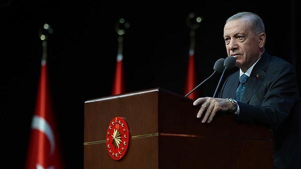 Cumhurbaşkanı Recep Tayyip Erdoğan'ın geçen yıl mart ayında doktorlar için yaptığı "Giderlerse gitsinler" çıkışı ise doktorlar açısından kırılma noktalarından biri olmuştu.