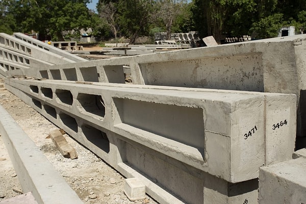 Uzmanlara göre, ilk olarak geçtiğimiz gün tanıtılan yeni beton bataryalar uzun bir süre boyunca elektriği iletebilmesi ve çevreye zarar vermemesi nedeniyle geleceğin sürdürülebilir temiz enerji sistemi olabilir.