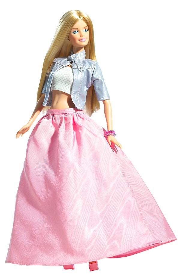 16. 2000'lerin başında Barbie hem tarzı hem de güzelliği ile şimdiki haline bürünmeye başladı.