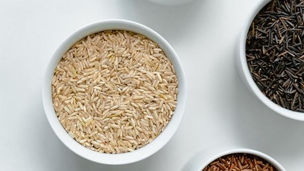 Pirinç, nem emme özelliğine sahip bir gıda maddesidir.