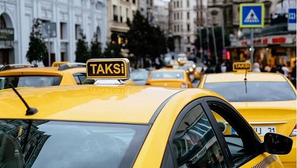 İstanbul Taksiciler Esnaf Odası Başkanı Eyüp Aksu, dün yapılan UKOME toplantısını yarıda terk ederek yapılması planlanan zammı tanımadıklarını söylemişti. Taksimetre ücretleriyle ilgili ek zam talebinde bulunan İstanbul Taksiciler Odası'na bir şok da  İstanbul Esnaf ve Sanatkarlar Odaları Birliği'nden geldi.