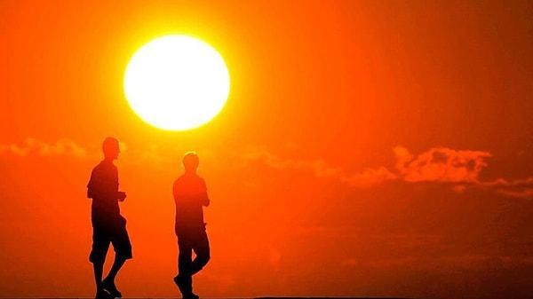 Meteoroloji Genel Müdürlüğü'nün yayınladığı uyarıya göre, 13-20 Ağustos tarihleri arasında Türkiye’nin birçok şehrinde yüksek sıcaklık bekleniyor.