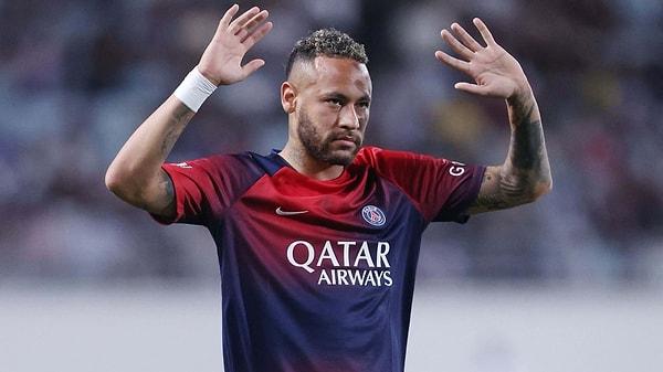 Neymar, Saint-German'dan ayrılması üzerine Al Hilal için sağlık kontrolünden geçti.