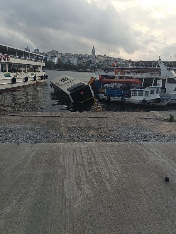 İstanbul Valiliği de denize düşen halk otobüsü ile ilgili açıklama yaptı ⬇️