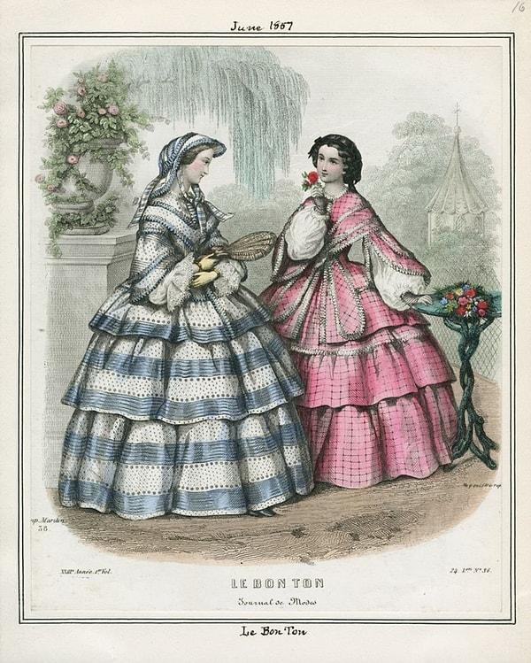 Çember etekler, eski giysilere kıyasla kadınlara daha hareketli ve havadar hissetme imkanı sunuyordu.
