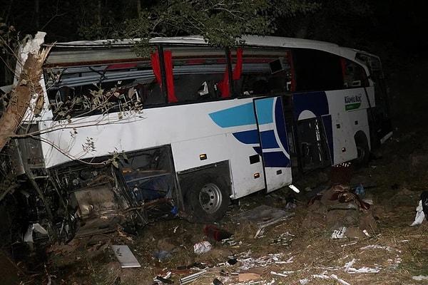 Kazanın otobüs şoförü Adem Tatlısu'nun hareket halindeyken kalp krizi geçirmesi nedeniyle yaşandığı ortaya çıktı.