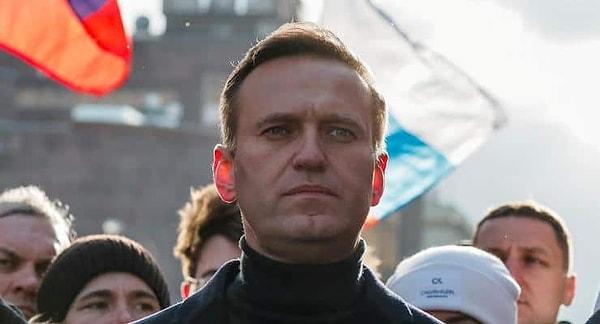 Rusya'nın önde gelen muhalefet lideri Aleksey Navalni'nin bir maddeyle Sibirya'da zehirlendiği ortaya çıkmıştı.