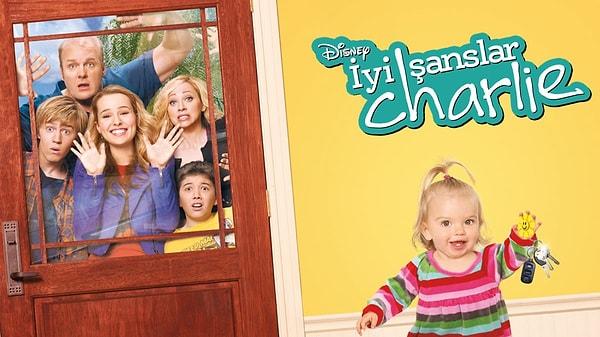 2010 yılında ekran macerasına başlayan İyi Şanslar Charlie Disney Channel'ın en sevilen yapımlarındandı.