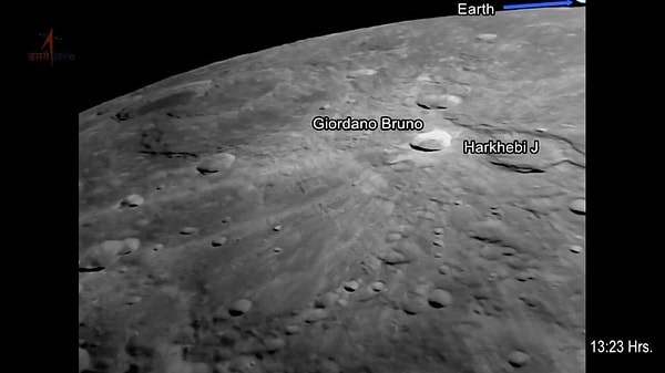 Hindistan, "Chandrayaan-3" isimli uzay aracı ile Ay'ın güney kutbu yakınına iniş yapan ilk ülke oldu.