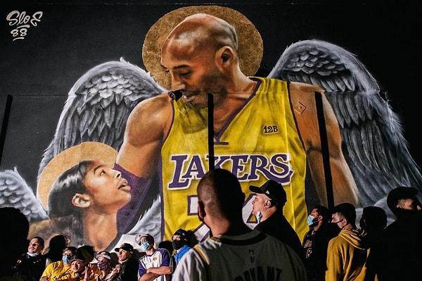 Lakers, Kobe Bryant'ın beklenen heykelinin ilk planlamasında yer aldığını açıkladı.