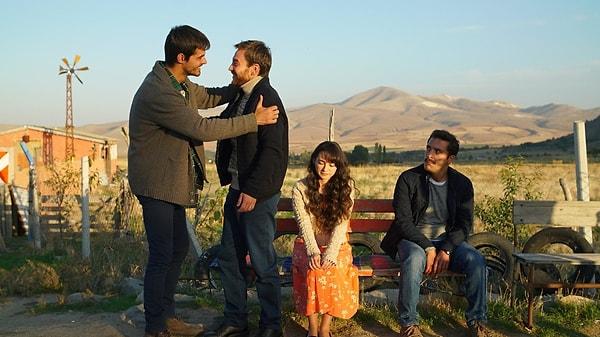 TRT1 ekranlarında yayınlanan Gönül Dağı dizisi üç sezondur reytingleri altüst eden yapımlar arasında.
