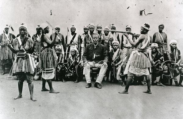 O zamanlarda hiçbir erkeğin Dahomey'deki kadınlar kadar güçlü olmasının mümkün olmadığı söyleniyordu.