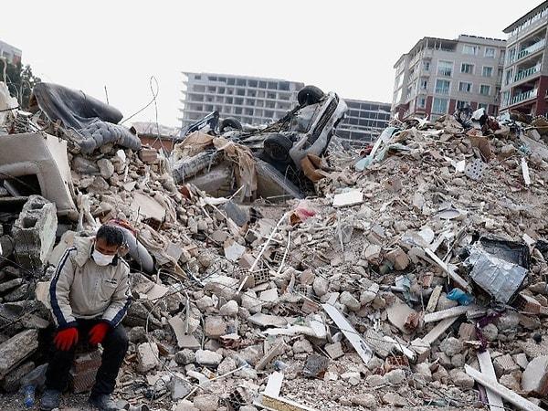Bu yıl ise ülkemizde 2023 Kahramanmaraş depremleri gerçekleşti.