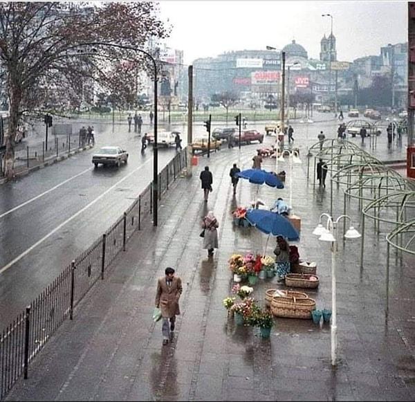7. Taksim Meydanı, İstanbul, 1986.
