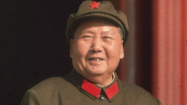 Marksist devrimci Mao Zedong öldü.