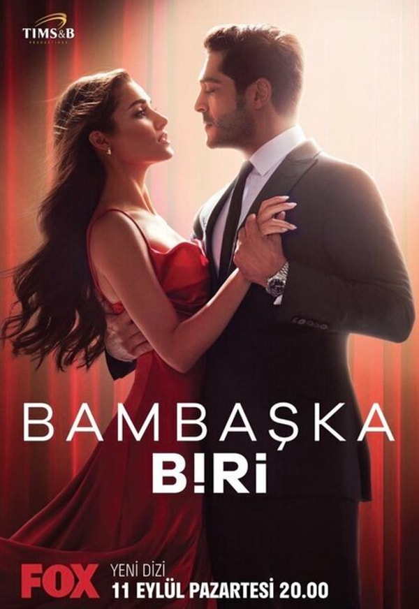 E tabii başta Hande Erçel gibi magazinsel bir ismin ve Burak Deniz'in dizinin başrolünde yer alıyor olması başladığı gibi büyük ses getirmesinin en büyük sebeplerden biri.