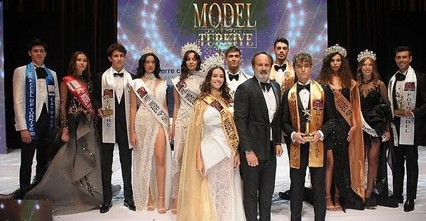 17. Özlem Yıldız ve Mert Şeker'in sunumuyla, Miss&Mr Model Of Türkiye 2023 yarışması dün gece gerçekleşti. 18 yaşındaki Selin Soydan Miss Model, 18 yaşındaki Efe Musa Yurdagelen de Mr Model seçildi.