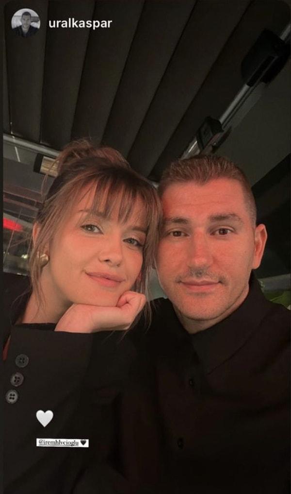 Kendisi şu an ise sürpriz aşkı ve değişimiyle gündemde... Helvacıoğlu, İşletmeci Ural Kaspar ile yeni bir aşka yelken açtı ve bu aşkı da Instagram hesabından duyurdu.