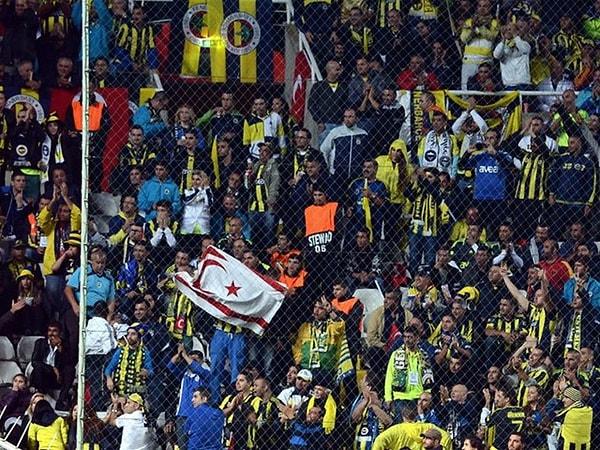 Başta Birleşik Krallık olmak üzere Avrupa'daki Türk diasporası içinde rastlanan Kıbrıslı nüfusa ise Türk takımlarının deplasman maçlarında sıklıkla denk geliyoruz.