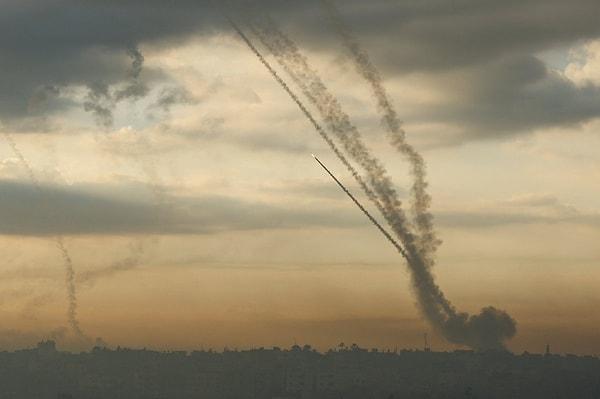 İsrail'in ablukası altına aldığı Gazze ile arasında yaşanan gerilim savaş noktasına geldi. İsrail’e karşı başlatılan “Aksa Tufanı” operasyonu ile füzeler ateşlendi.