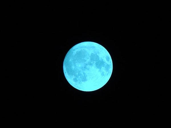Anlaşıldığı kadarıyla, mavi ay, diğer astrolojik olaylara kıyasla pek de nadir değildir. Ulusal Havacılık ve Uzay Dairesi (NASA)’ya göre, genellikle her iki buçuk yılda bir görülür.
