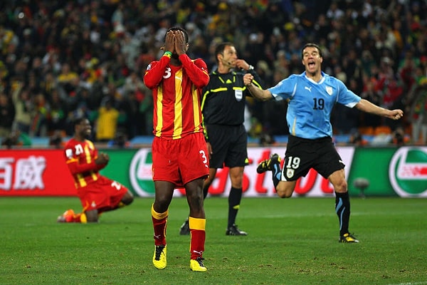 Gana adeta yıkılmıştı fakat bir şansları daha vardı. Seri penaltılarda ise iki penaltı vuruşundan yararlanamayan Gana, 4-2 yenilerek turnuvadan elendi.