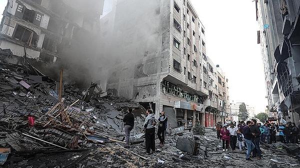 İsrail, bugün sabah saatlerinde Gazze’de yaşayanlara şehri terk etmelerini önermişti.
