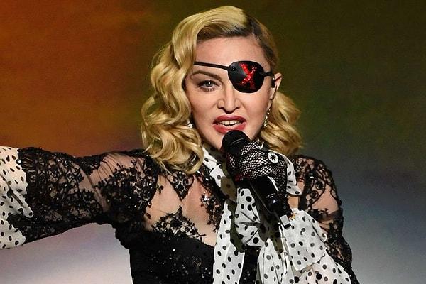 Madonna'ya konserlerinde eşlik eden biri daha var: 11 yaşındaki kızı Estere!