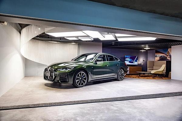 Peki siz BMW'nin yeni satış modeli ve konsept bayilerini hakkında ne düşünüyorsunuz? Yorumlarınızı bekliyoruz...