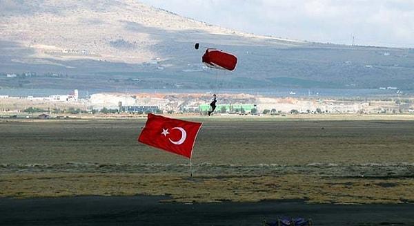 Türkiye, Azerbaycan, Gürcistan, Pakistan, Libya, İspanya, İtalya ve Özbekistan'ın katıldığı, Birleşik Krallık ve Bahreyn'in ise gözlemci olarak katıldığı tatbikata Türk askerlerinin bayrak hassasiyeti çok konuşuldu.