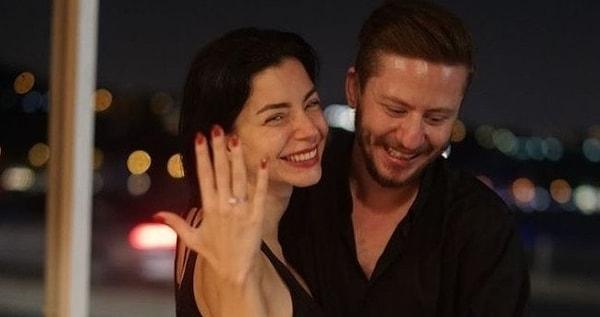 2022'nin Ekim ayında DJ Mert Aydın ile evlenmiş, ancak bu evlilik sadece 53 gün sürmüştü.