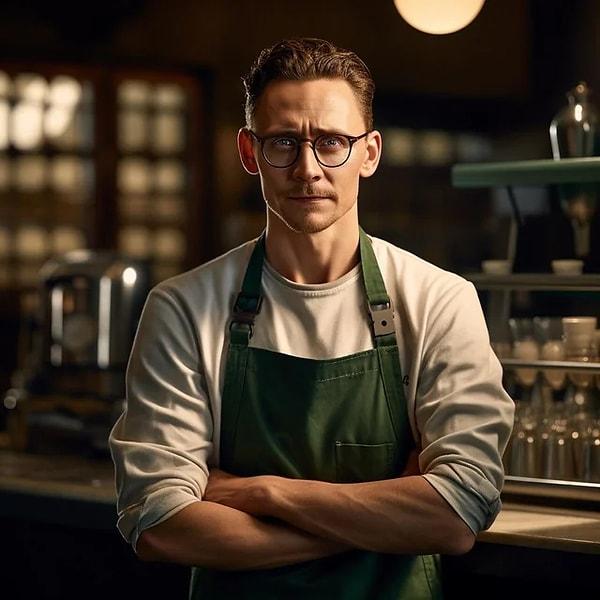 1. Tom Hiddleston'da tam bir barista tipi yok mu?