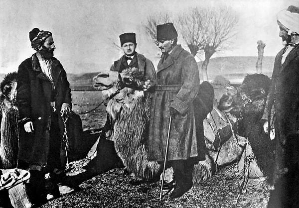 Bunun üzerine Mustafa Kemal, 1915'te Esat Paşa komutasındaki 3. Kolordu'ya bağlı Tekirdağ'da oluşturulacak 19'uncu Tümen Komutanlığına atandı.