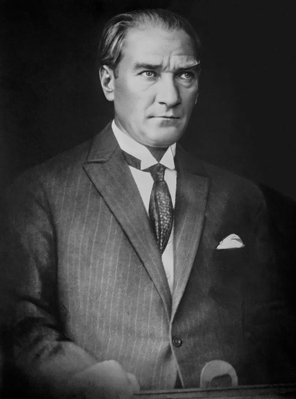 Tarıma ve çiftçiye değer veren Atatürk, çiftliklerde 1925'ten başlayarak 13 yıl süre ile planlı ve ciddi bir şekilde çalışmalar yaptırdı, ürüne elverişli uygun olmayan topraklarda çiftlikler kurarak bu toprakları ziraate elverişli hale getirdi.