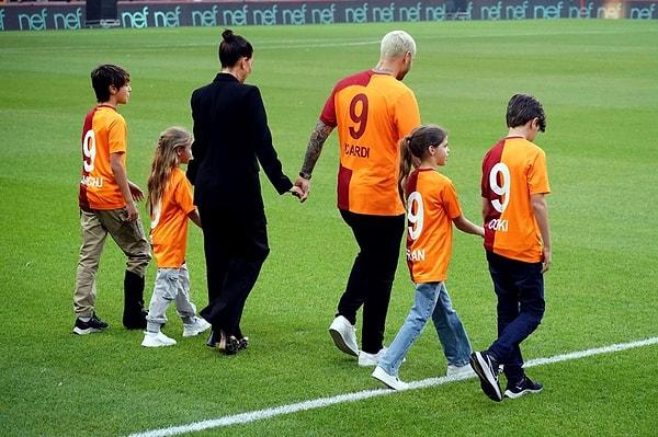 Galatasaray'ın yıldız ismi Mauro Icardi tam bir aile babası!