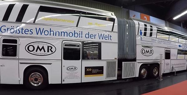 Almanca'da “Otobüs” anlamına gelen DerBus, bu türden üretilmiş sadece 11 otobüsten biridir.