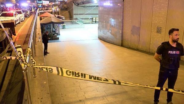 İstanbul Büyükşehir Belediyesi tarafından yapılan açıklamada ise; "Mecidiyeköy metrobüs istasyonundaki bomba ihbarıyla ilgili şüpheli paket fünye ile patlatıldı. Paket boya çıktı. Birkaç dakika içinde istasyon kullanıma açılacak" ifadeleri kullanıldı.