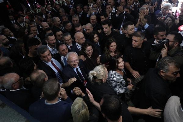 Ankara’da düzenlenen CHP kongresinde kürsüye çıkan Kemal Kılıçdaroğlu, seçim zamanı kurulan Cumhur İttifakı’nın bir gereklilik olduğunu savundu.