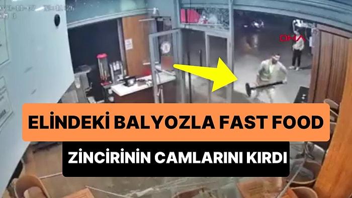 İstanbul'da Bir Kişi, Saldırıların Hesabını Vereceksiniz Deyip Balyozla Fast Food Zincirinin Camlarını İndirdi
