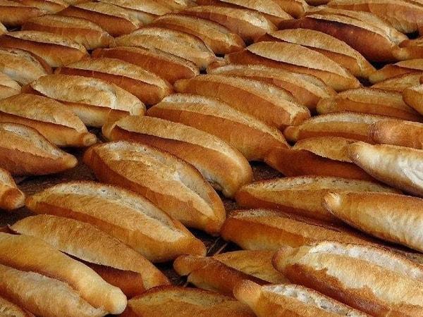 İstanbul Ticaret Odası'na (İTO) bağlı fırınlarda 200 gram ekmeğe yüzde 23 zam yapılarak fiyatı 8 TL'ye yükseltildi.  Azami Ekmek Fiyat Tarifesi en son İTO’nun ağustos ayı meclis toplantısında artırılmış 200 gram ekmek için 6,5 TL olacak şekilde kabul edilmişti.