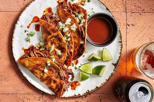 6. Claudette Zepeda ile Meksika'nın lezzet haritasına giriş: Birria Tacos