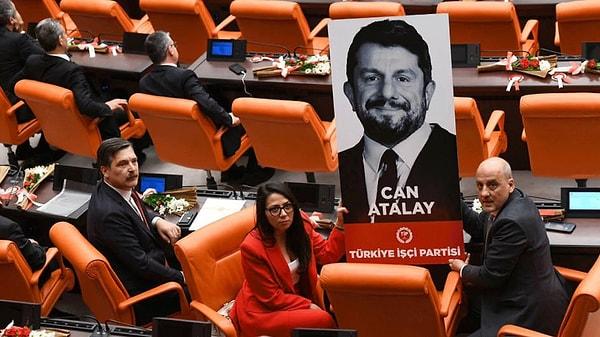 Anayasa Mahkemesi, Gezi olayları sebebiyle cezaevinde bulunan ve geçtiğimiz seçimlerde TİP’ten Hatay milletvekili seçilen Can Atalay’ın bireysel başvurusunu görüşmüş ve Atalay’ın cezaevinden çıkması gerektiğine karar vermişti.