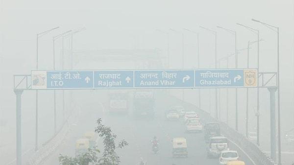 Diwali's Dark Cloud: Smoke Plumes Elevate Delhi's AQI to 'Poor', Raising Health Concerns
