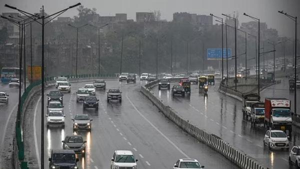 Delhi's Air Quality Crisis Deepens Amidst Seasonal Smog and Diwali Celebrations