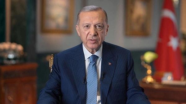 Cumhurbaşkanı Recep Tayyip Erdoğan, Hamas'la ilgili daha önce yaptığı açıklamada "Hamas bir terör örgütüdür diyelim istiyorlar. Hayır, terör örgütü değildir. Topraklarını koruma mücadelesi veren, vatanları için savaşan insanlardır." ifadesini kullanmıştı.