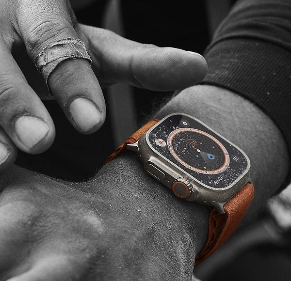 4. Apple Watch Ultra [GPS + Cellular 49 mm] Akıllı Saat