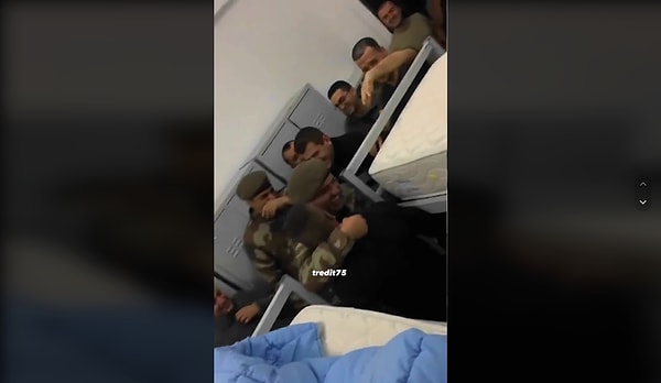 Video biterken komutan taklidi yapan arkadaşın şakanın ardından askerle kucaklaşması herkesi duygulandırdı.