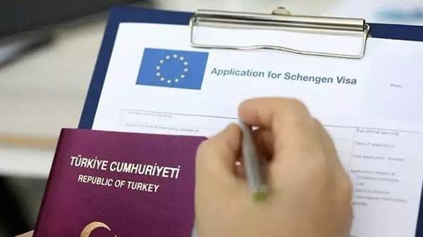 Türkiye’de son yıllarda birçok meslek gibi gazeteciler de vize almakta zorlanıyor.