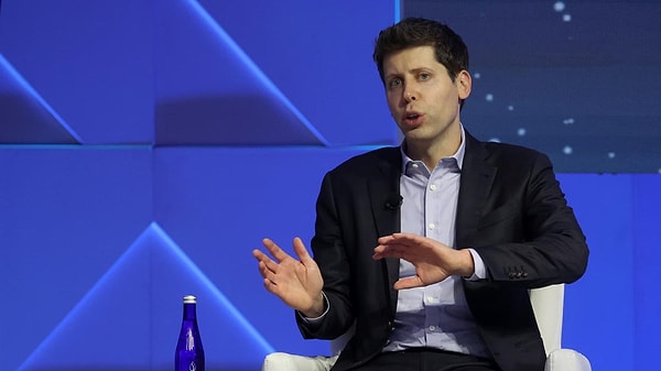 Öte yandan, Sam Altman cephesinden konu ile ilgili ilk açıklama Twitter üzerinden geldi. Sevilen yönetici, OpenAI'da geçirdiği zamanı çok sevdiğini ifade ederken, yakın zamanda ilerleyen süreç hakkında duyurular yapacağını söyledi.