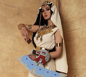 Çektiği Cosplay Videoları ile Tanınan Türk YouTuber Lia Shelesh Kimdir